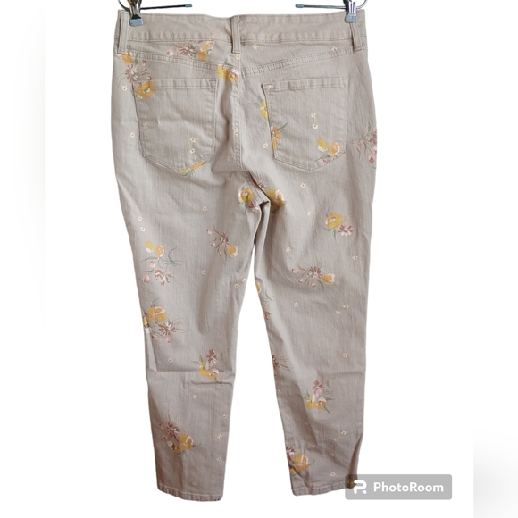 Bandolino Mandie Slim Crop Womens Size 8 Taupe Wash Pink Floral Ankle Crop Jeans - Picture 10 of 14